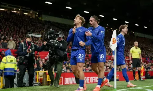 MU tumbang meski Everton bermain dengan 10 pemain MU tumbang meski Everton bermain dengan 10 pemain