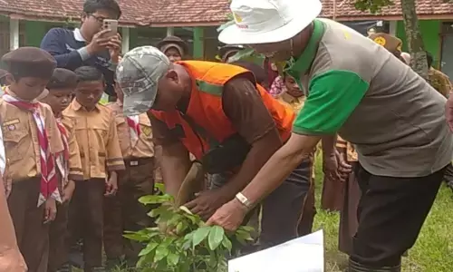 KaKwarda Jatim apresiasi keterlibatan Pramuka dalam mitigasi bencana di Jatiroto KaKwarda Jatim apresiasi keterlibatan Pramuka dalam mitigasi bencana di Jatiroto