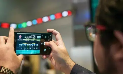 IHSG ditutup melemah seiring “profit taking” pelaku pasar