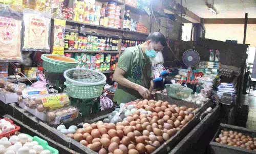 Pemprov DKI pastikan program Pangan Bersubsidi tetap lanjut tanpa pangkas anggaran Pemprov DKI pastikan program Pangan Bersubsidi tetap lanjut tanpa pangkas anggaran