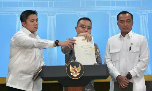 Presiden Prabowo rehabilitasi 3 mantan Direksi ASDP Presiden Prabowo rehabilitasi 3 mantan Direksi ASDP