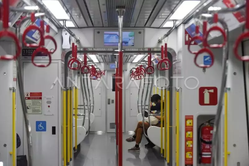 LRT Fase 1B tak terhubung peron Stasiun KRL Manggarai