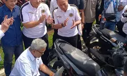 Peringatan Hari Bhakti, BAPAS Bandung gelar aksi ganti oli gratis untuk ojol Peringatan Hari Bhakti, BAPAS Bandung gelar aksi ganti oli gratis untuk ojol