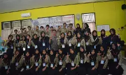 Bangun generasi cerdas, SMPN 1 Talang gelar kelas jurnalistik dan edukasi anti hoaks