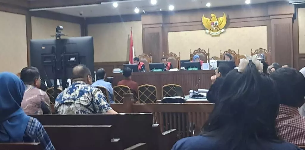 Kasus Tata Kelola Migas: Saksi beberkan alasan ekspor dan impor tak bisa dihindari Kasus Tata Kelola Migas: Saksi beberkan alasan ekspor dan impor tak bisa dihindari