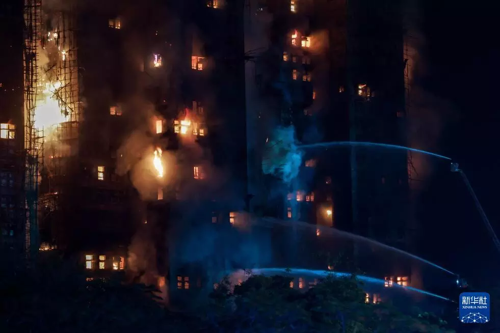 Xi Jinping sampaikan belasungkawa atas peristiwa kebakaran gedung apartemen di Hong Kong Xi Jinping sampaikan belasungkawa atas peristiwa kebakaran gedung apartemen di Hong Kong