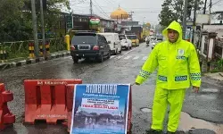 Polres Padang Panjang tutup akses Lembah Anai karena longsor