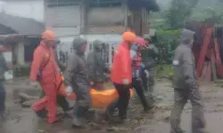 Tim Gabungan temukan 10 warga meninggal akibat banjir bandang di Agam