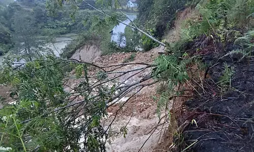 Banjir bandang dan longsor di Humbang Hasundutan, 5 orang meninggal 4 hilang Banjir bandang dan longsor di Humbang Hasundutan, 5 orang meninggal 4 hilang