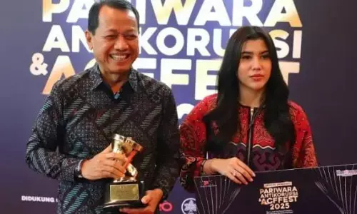 Pemkab Kudus raih penghargaan anti korupsi dari KPK RI Pemkab Kudus raih penghargaan anti korupsi dari KPK RI