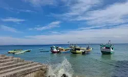 BMKG: Waspadai gelombang 2,5 meter di laut NTT hingga 2 Desember 2025