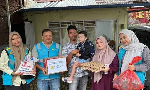 PLN Icon Plus salurkan bantuan banjir bandang di Sumatera