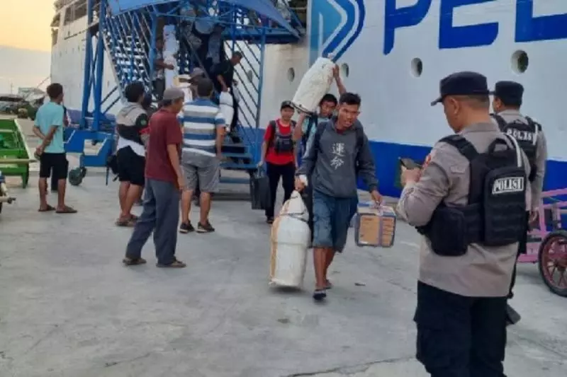 Pelni ingatkan masyarakat waspada penipuan berkedok agen tiket Pelni ingatkan masyarakat waspada penipuan berkedok agen tiket