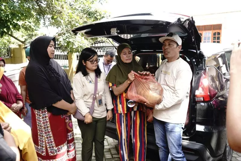 Jalankan instruksi Prabowo, Tim Natal Nasional antar bantuan bencana