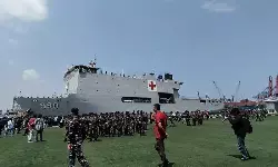 KRI RS TNI bertolak dari Jakarta bantu penanganan bencana Sumatera