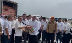 DPR RI kirim bantuan ke Sumatra, Dasco: Semoga ringankan beban warga terdampak