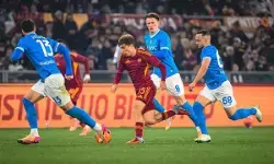 Roma takluk dari Napoli dan gagal naik ke puncak klasemen