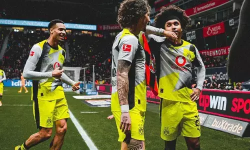 Dortmund taklukkan Leverkusen dengan skor 2-1 Dortmund taklukkan Leverkusen dengan skor 2-1
