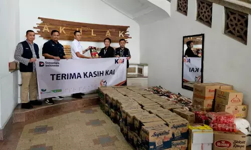 KAI salurkan bantuan kemanusiaan korban bencana di Aceh-Sumatera KAI salurkan bantuan kemanusiaan korban bencana di Aceh-Sumatera