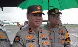 Polri berangkatkan dua pesawat angkut 3,8 ton logistik ke Sumatera Polri berangkatkan dua pesawat angkut 3,8 ton logistik ke Sumatera