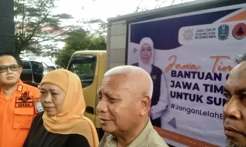 Gubernur Jatim antar bantuan senilai Rp5 miliar untuk korban banjir dan longsor Sumut Gubernur Jatim antar bantuan senilai Rp5 miliar untuk korban banjir dan longsor Sumut