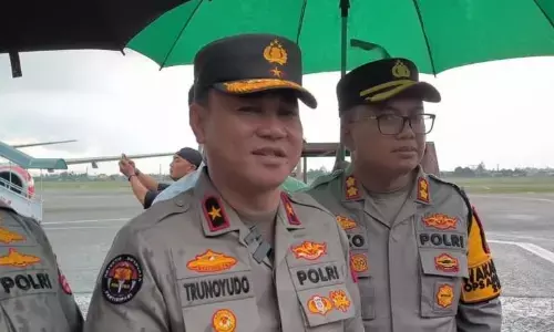 Polri berangkatkan dua pesawat angkut 3,8 ton logistik ke Sumatera Polri berangkatkan dua pesawat angkut 3,8 ton logistik ke Sumatera