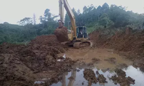 Dua titik longsor Gunung Salak Aceh berhasil ditembus tim lapangan