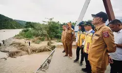 Tinjau banjir bandang Aceh Tenggara, Wamensos pastikan bantuan dapur umum optimal