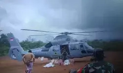 Dua helikopter antarkan bantuan logistik bencana ke Talamau Sumbar Dua helikopter antarkan bantuan logistik bencana ke Talamau Sumbar