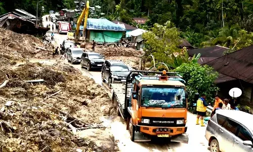 Kumpulan donasi yang dilakukan Kemenag untuk korban banjir di Sumatera terkumpul sebesar Rp155 miliar Kumpulan donasi yang dilakukan Kemenag untuk korban banjir di Sumatera terkumpul sebesar Rp155 miliar