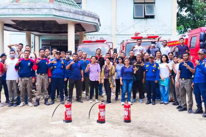 Pemkab Mabar edukasi pelaku usaha di Labuan Bajo atasi kebakaran
