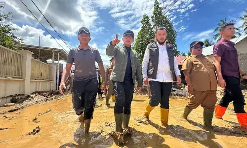 Wamendagri koordinasikan bantuan alat berat dan damkar di Padang Wamendagri koordinasikan bantuan alat berat dan damkar di Padang