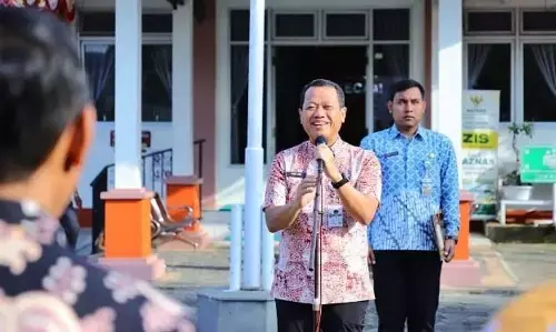 ASN Kudus diminta terapkan “Senyum Simpang Tujuh”