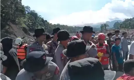 Aksi Polisi Tanggap Bencana di Sumatera jadi sorotan Aksi Polisi Tanggap Bencana di Sumatera jadi sorotan