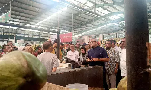 Wali Kota Bandung dorong kebangkitan pusat UMKM di Pasar Modern Batununggal Wali Kota Bandung dorong kebangkitan pusat UMKM di Pasar Modern Batununggal