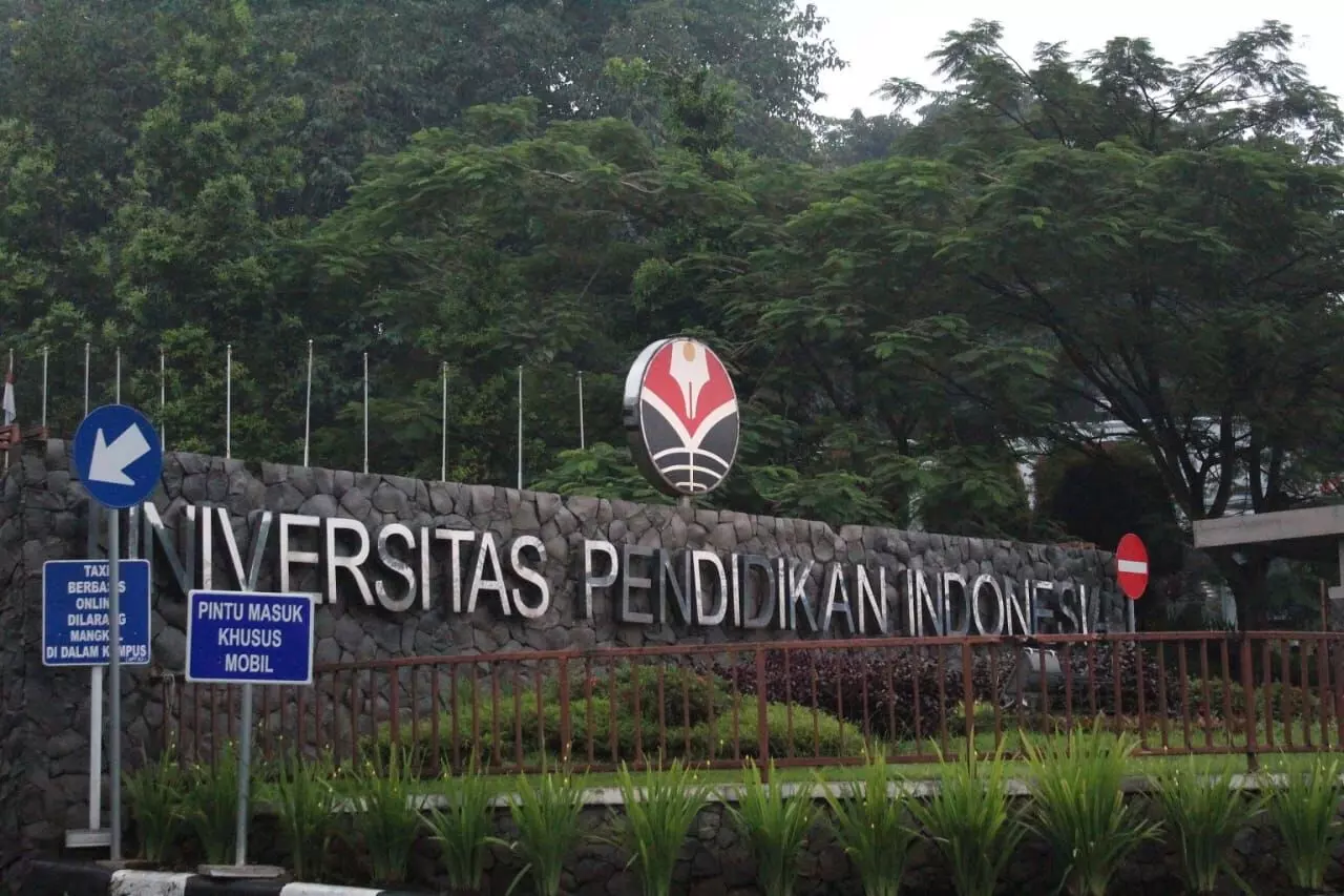 UPI bebaskan UKT dan sediakan asrama untuk mahasiswa korban bencana Sumatera