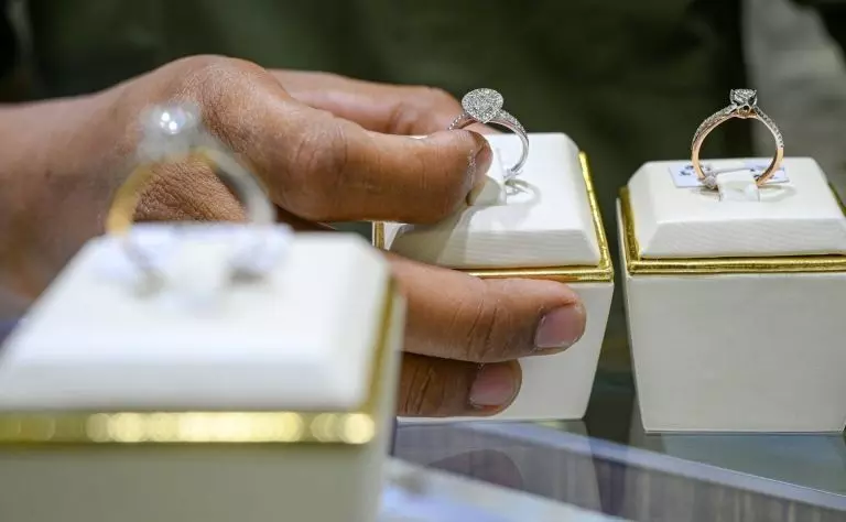 Harga emas di Pegadaian Jumat ini lanjutkan tren penurunan