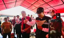 Gus Ipul tinjau dapur umum Kemensos di Aceh Tamiang