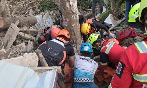 Tim SAR gabungan kembali temukan dua korban banjir bandang di Aek Ngadol, Tapsel Tim SAR gabungan kembali temukan dua korban banjir bandang di Aek Ngadol, Tapsel