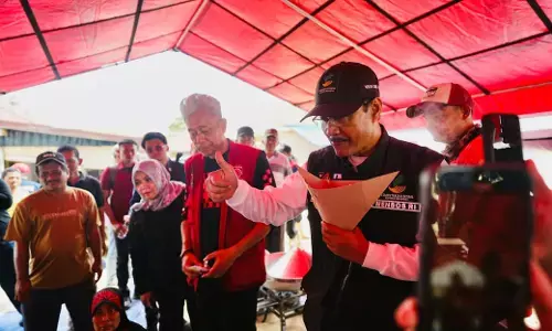 Gus Ipul tinjau dapur umum Kemensos di Aceh Tamiang Gus Ipul tinjau dapur umum Kemensos di Aceh Tamiang