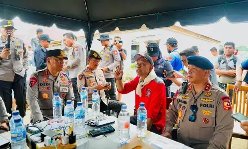 Kemensos kawal penyaluran bantuan untuk korban banjir di Aceh Tamiang Kemensos kawal penyaluran bantuan untuk korban banjir di Aceh Tamiang