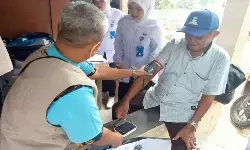 20 nakes Dinkes Jateng bantu pelayanan medis korban banjir Kota Padang 20 nakes Dinkes Jateng bantu pelayanan medis korban banjir Kota Padang