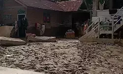 Masyarakat korban banjir Pidie Jaya butuh alat berat Masyarakat korban banjir Pidie Jaya butuh alat berat