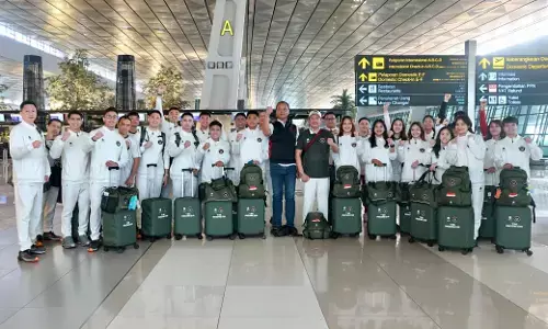 Tim Bulutangkis terbang ke Bangkok, kondisi fit dan siap tempur di SEA Games 2025