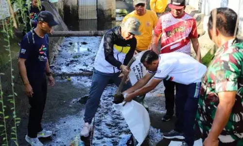 Pimpin pembersihan tiga saluran utama, Bupati Kudus: Untuk antisipasi banjir Pimpin pembersihan tiga saluran utama, Bupati Kudus: Untuk antisipasi banjir