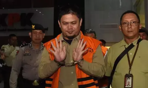 KPK limpahkan berkas perkara mantan Bupati Kolaka Timur Abdul Azis