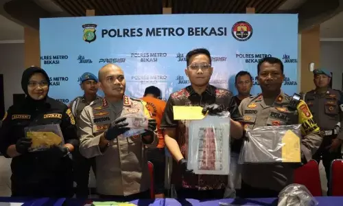 Polisi ringkus dua pemuda palsukan uang di Bekasi Polisi ringkus dua pemuda palsukan uang di Bekasi