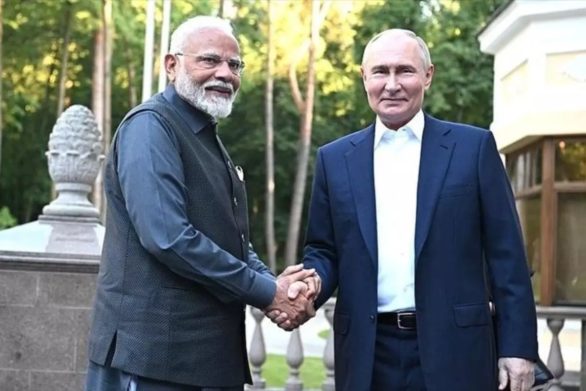 Pertemuan Putin-Modi bahas pasokan energi ke India Pertemuan Putin-Modi bahas pasokan energi ke India
