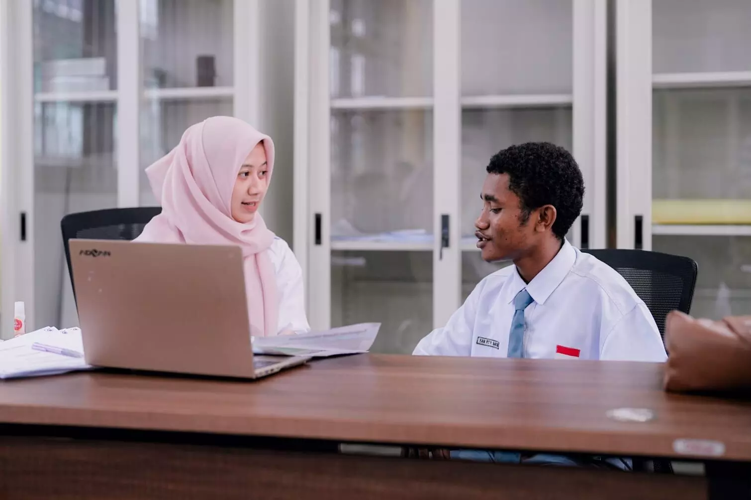 Kisah Noreka, Guru Sekolah Rakyat yang mengajar di Tanah Papua