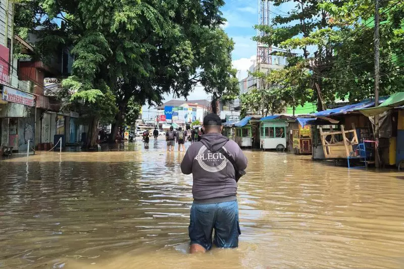 Pemkab Bandung berlakukan tanggap darurat banjir dan longsor Pemkab Bandung berlakukan tanggap darurat banjir dan longsor